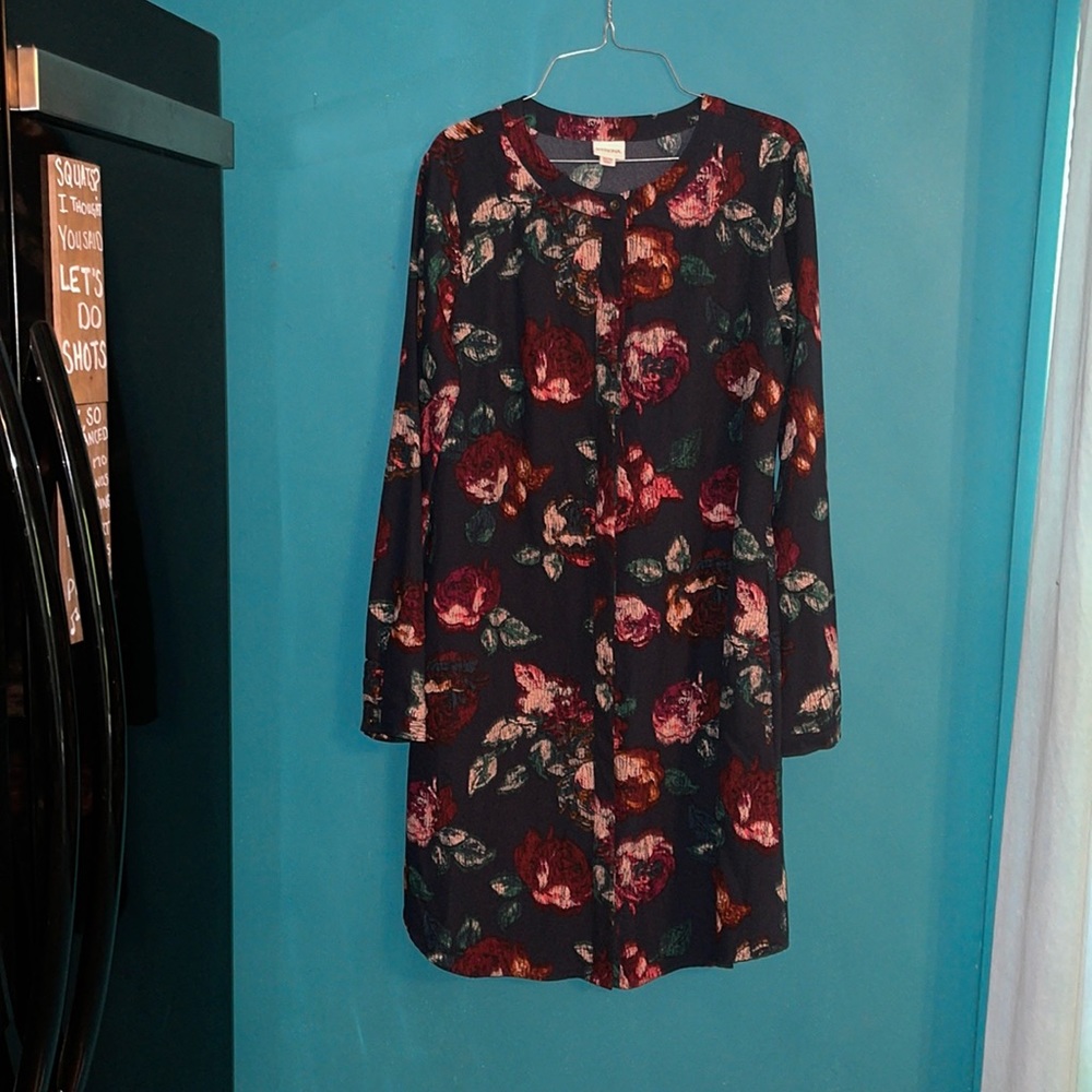 Size M Merona dress with pockets